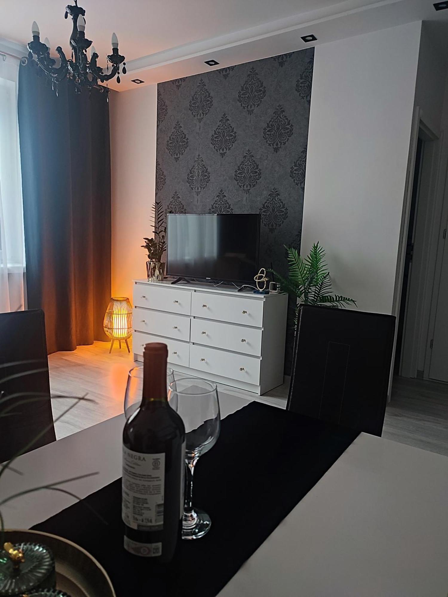 Apartament Lux W Centrum Konina Konin  Exteriör bild